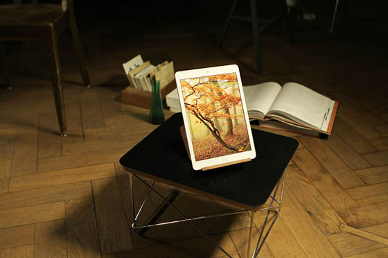 YOHANN: the Different Stand for iPad