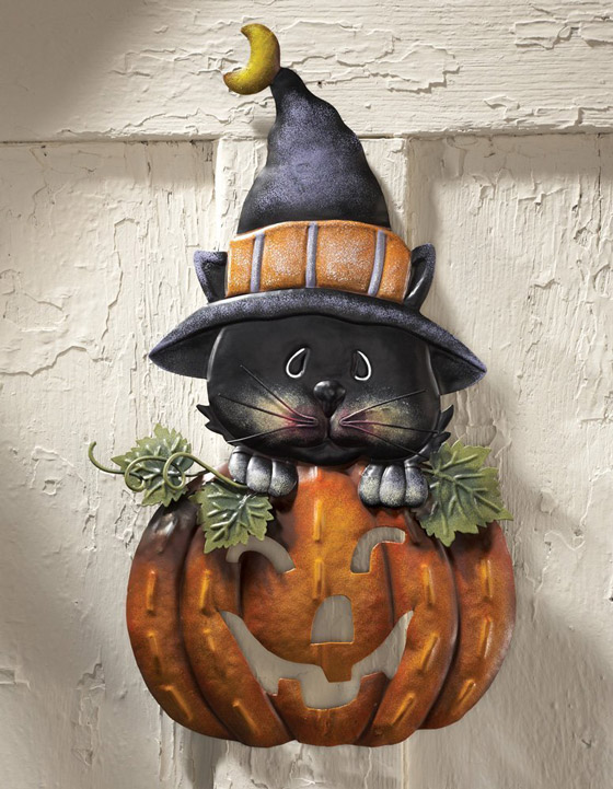 10 Cool Outdoor Halloween Decorations - Design Swan