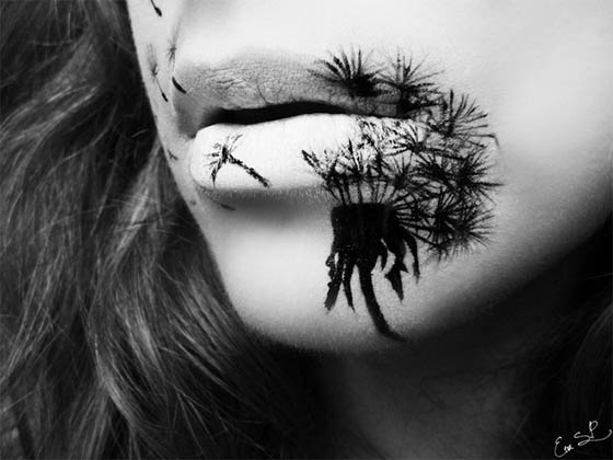 Creepy Halloween Lip Makeup by Eva Pernas