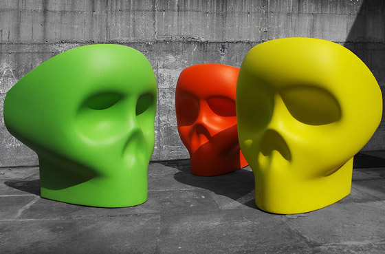 10 Cool and Unusual Chairs Inspired by Skull and Skeleton