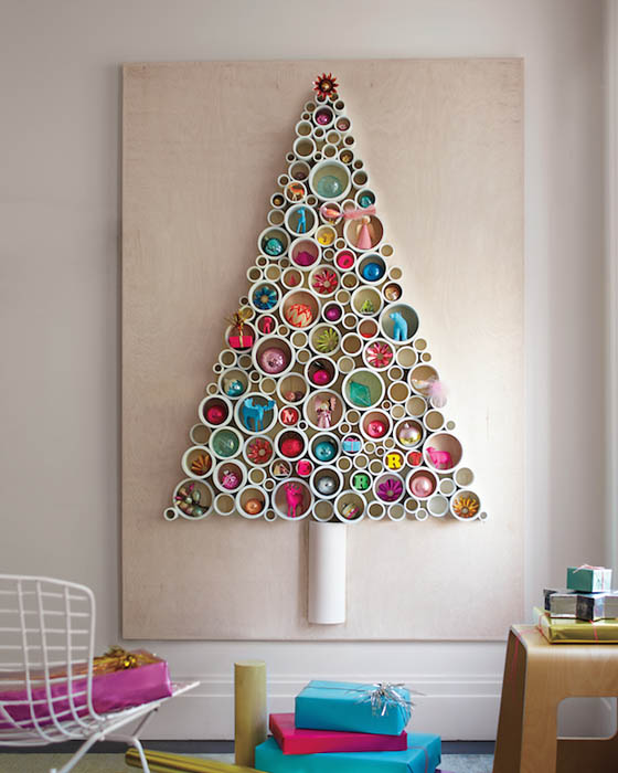 17 Beautiful Christmas Wall Decoration Ideas