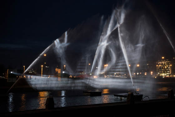 Goast Ship: a 3D Projected onto Curtains of Water at the Amsterdam