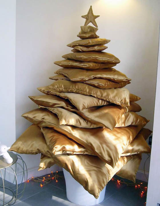 22 Creative DIY Christmas Tree Designs