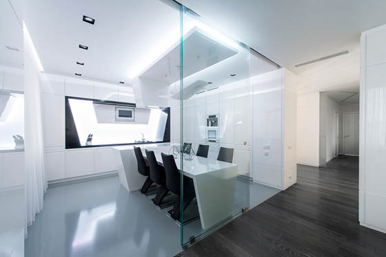 Futuristic Spaceship-like Apartment in Moscow