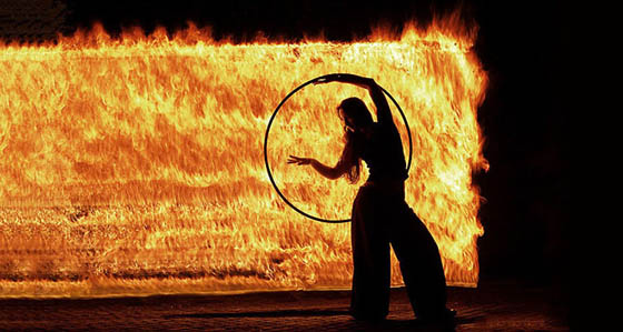 15 Stunning Photos of Play with Fire - Design Swan