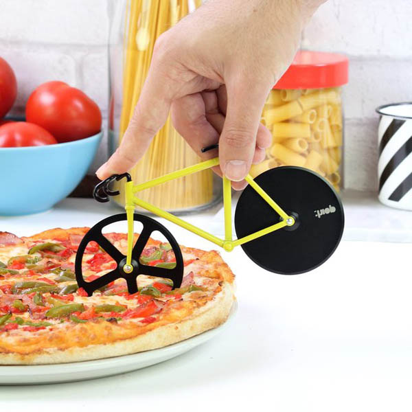 12 Cool and Unusual Pizza Cutter