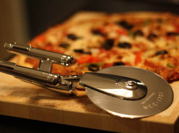 12 Cool and Unusual Pizza Cutter