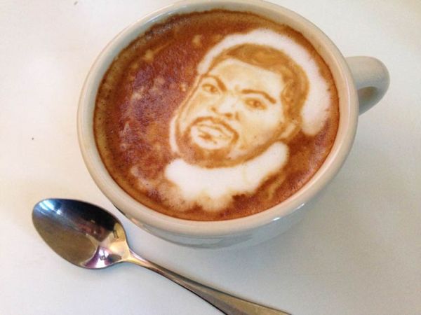Realistic Latte Portrait: Latte Art by Michael Breach
