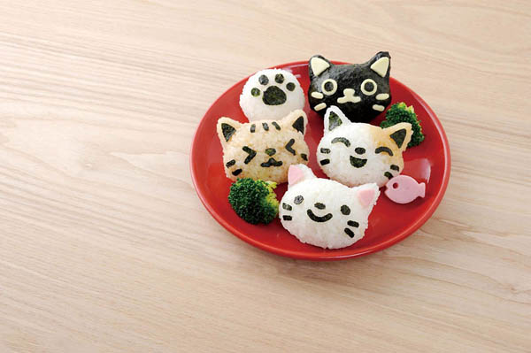 Cute Kitties Rice Ball Mold and Seaweed Cutter