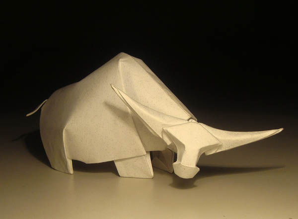 Amazing Curved Origami Animal Created by Using Wet Folding Technique
