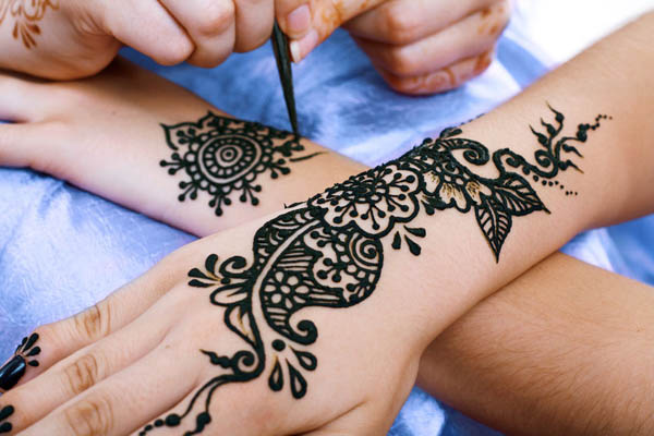 12 Beautiful Intricate Henna Tattoo Patters