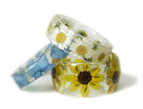 Nature Blessing: Beautiful Handmade Jewelry with Real Flowers