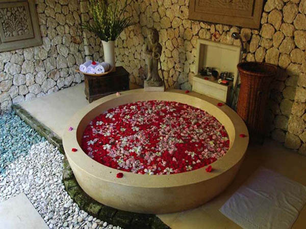 20 Romantic Bathroom Decoration Ideas for Valentine's Day