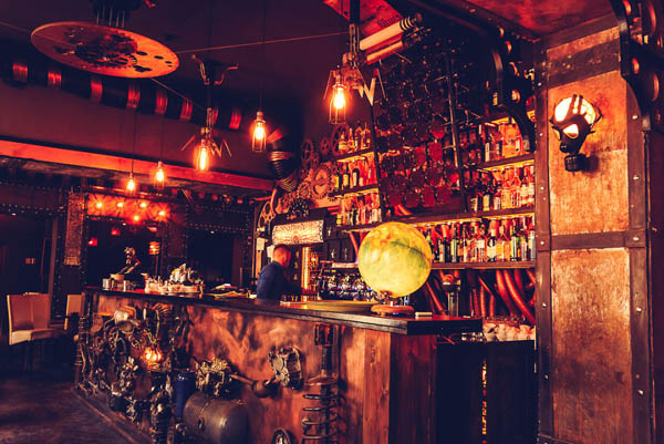 The World First Kinetic Steampunk Bar Design Swan