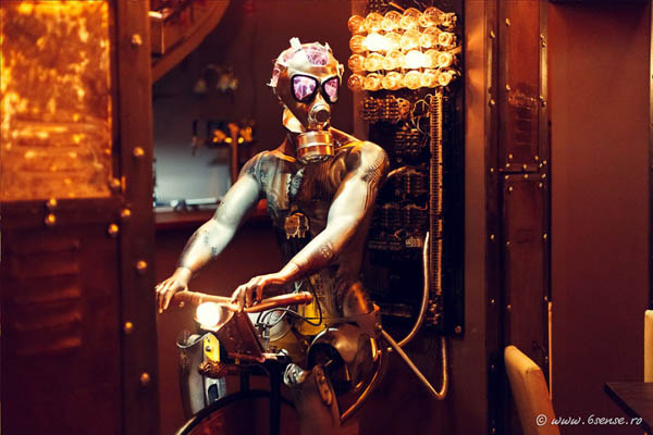 The World First Kinetic Steampunk Bar