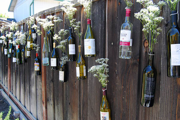 17 Creative Garden Fence Decoration Ideas