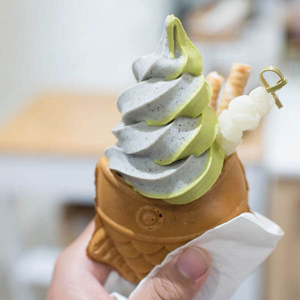 Taiyaki Icecream: Adorable Fish-shaped Icecream Cone – Design Swan