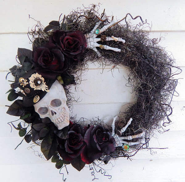 30 Creepily Awesome Halloween Wreaths Meet All Your Need