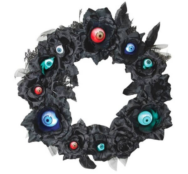 30 Creepily Awesome Halloween Wreaths Meet All Your Need