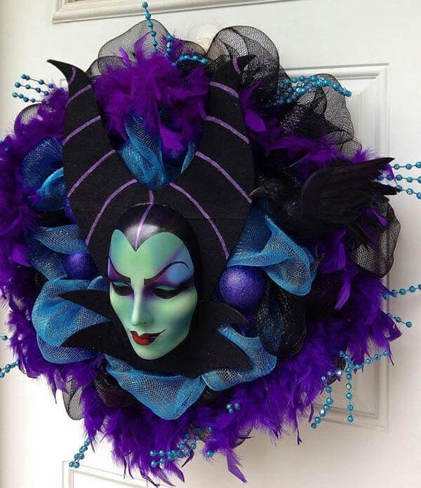 30 Creepily Awesome Halloween Wreaths Meet All Your Need