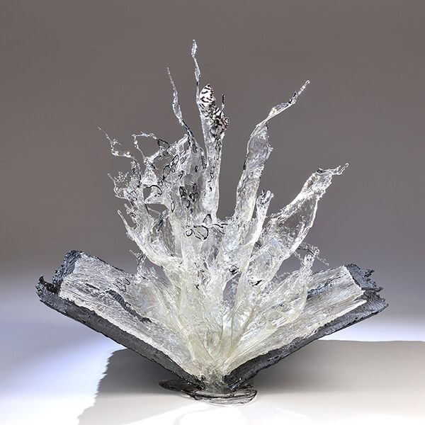 Frozen Instants: Splashing Resin Glass Sculptures