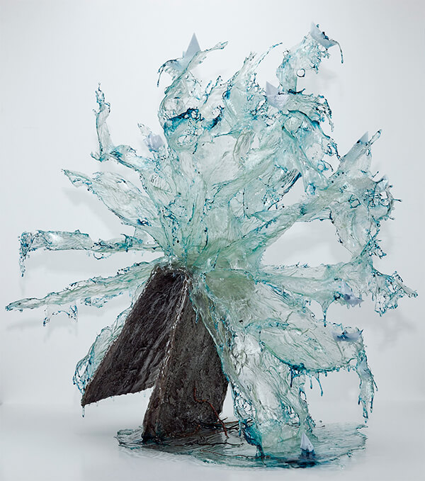 Frozen Instants: Splashing Resin Glass Sculptures