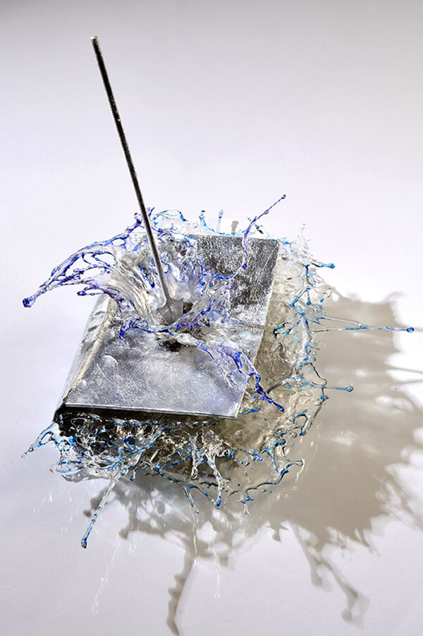 Frozen Instants: Splashing Resin Glass Sculptures