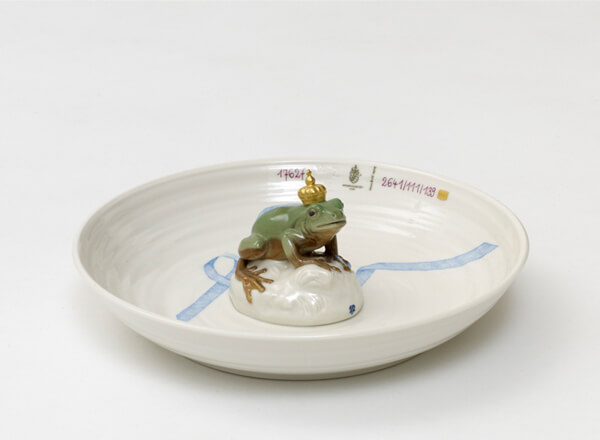 Hand-Painted Ceramic Animal Bowls by Hella Jongerius