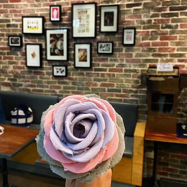 Gelato Flower Icecream is Too Pretty To Eat