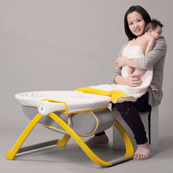 BathPouch：Make the Baby Bath Time More Enjoyable