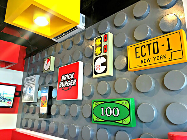 Lego Fan Opens Lego Burger Restaurant in Philippines