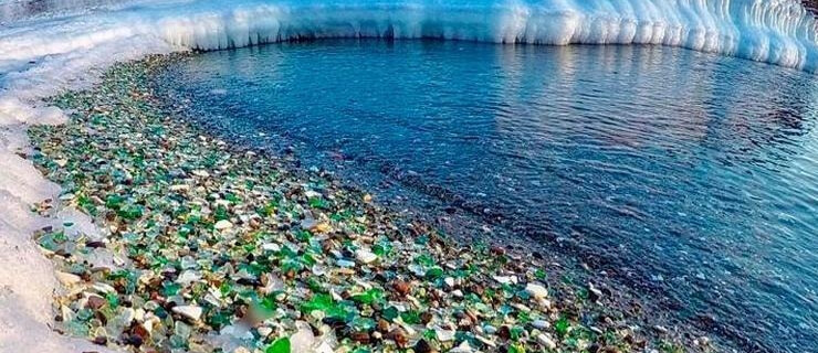 Stunning Colorful Glass ‘Pebble’ Beach at Ussuri Bay - Design Swan