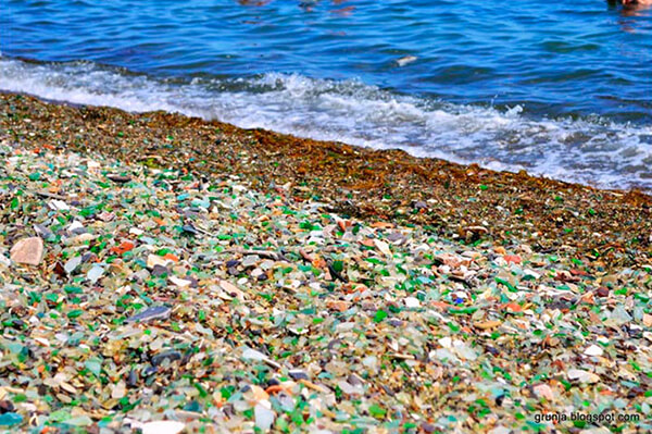 Stunning Colorful Glass ‘Pebble’ Beach at Ussuri Bay