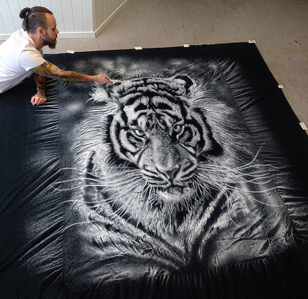 Impressive Salt Painting by Dino Tomic