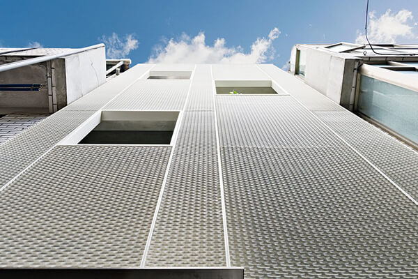 House W: The Unusual Old Three-story Townhouse with Glass Floor in Taipei