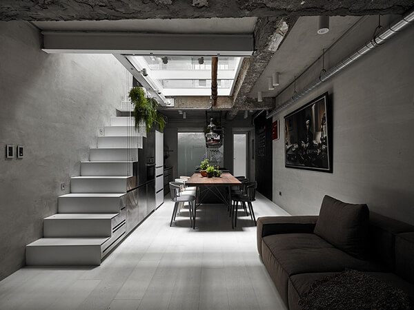 House W: The Unusual Old Three-story Townhouse with Glass Floor in Taipei