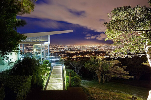 Open Glass House with Spectacular View of San Jose City