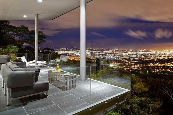 Open Glass House with Spectacular View of San Jose City