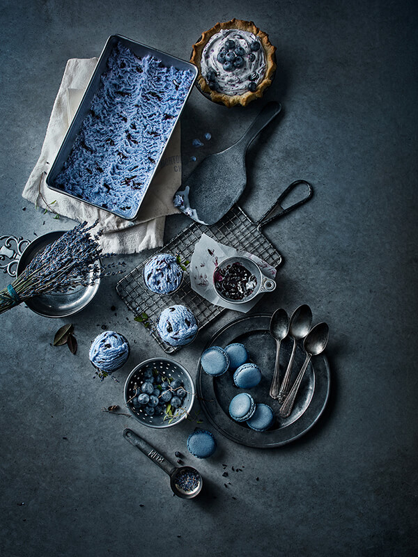 Beautiful Still Food Photos in Black, Blue and White Tone