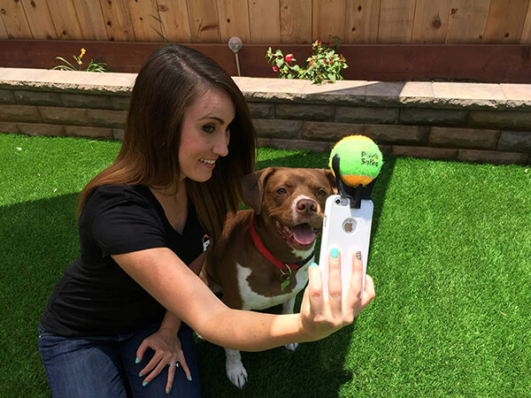2 New Unusual Selfie Sticks To Improve Your Special Needs for Selfie
