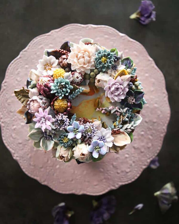 Realistic Floral Cake by Atelier Soo