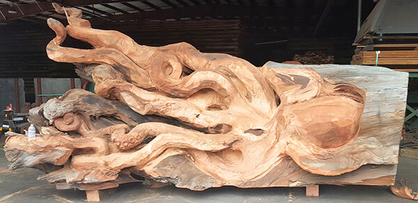 Giant Pacific Octopus Sculpted out of Fallen Redwood