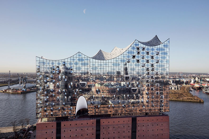 Elbphilharmonie: Magnificent Concert Hall in Hamburg, German