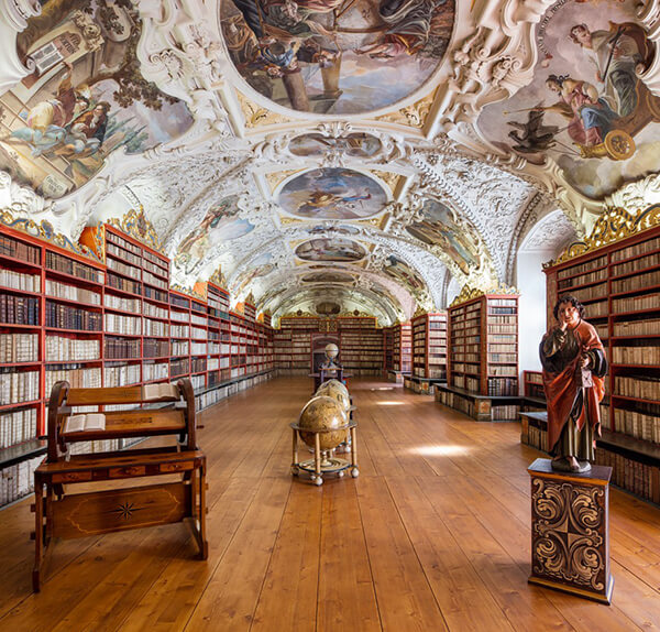 Most Beautiful Libraries Around the World by Reinhard Görner