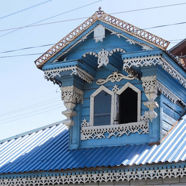 The Disappearing Art of Russia's Ornate Window