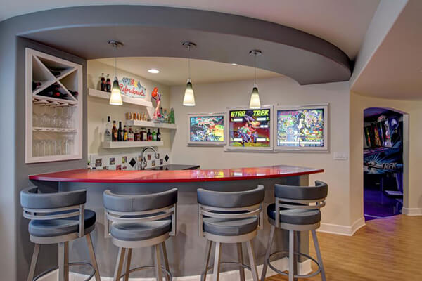 10 Bold Home Bar Designs