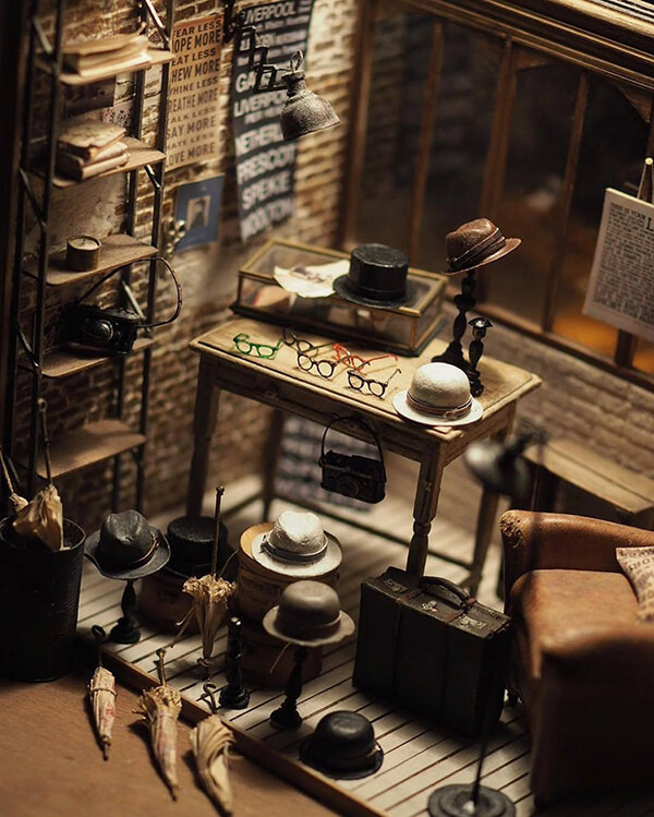 Impressive Handcraft Miniature Antique Dollhouse Furniture
