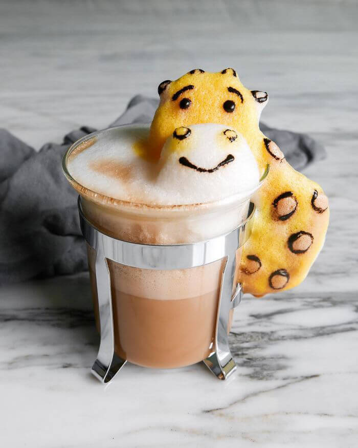 Adorable 3D Latte Art by Periperipeng