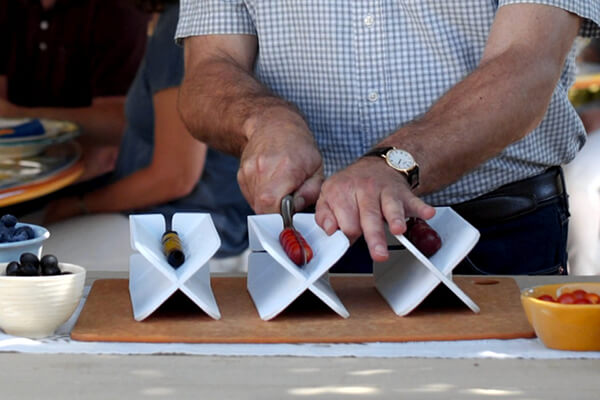 Slicex: A Cutting Board That Makes Slicing Small, Round Produce Faster And Safer