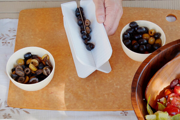 Slicex: A Cutting Board That Makes Slicing Small, Round Produce Faster And Safer